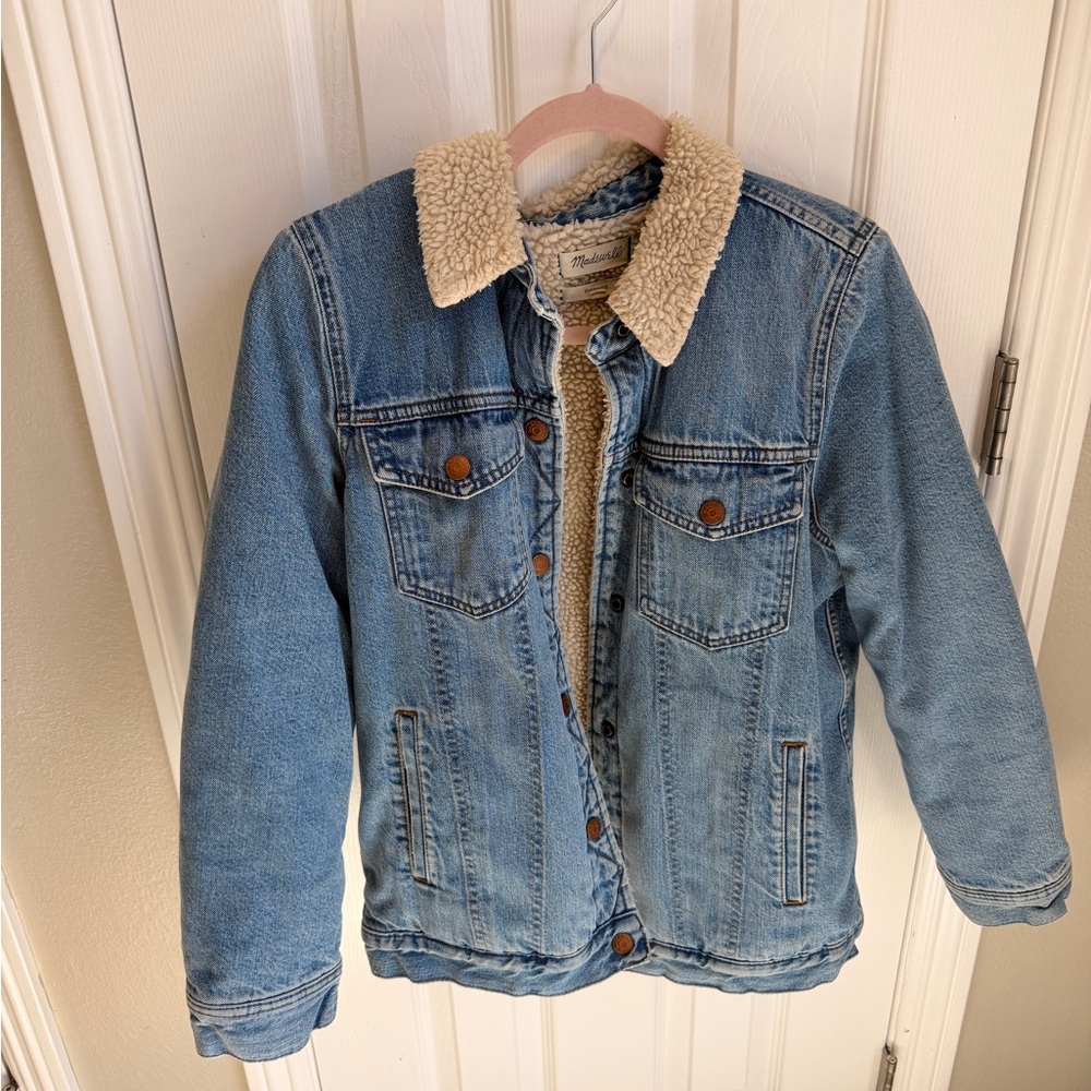 Madewell Women’s Oversized Denim Jacket with Sherpa Lining